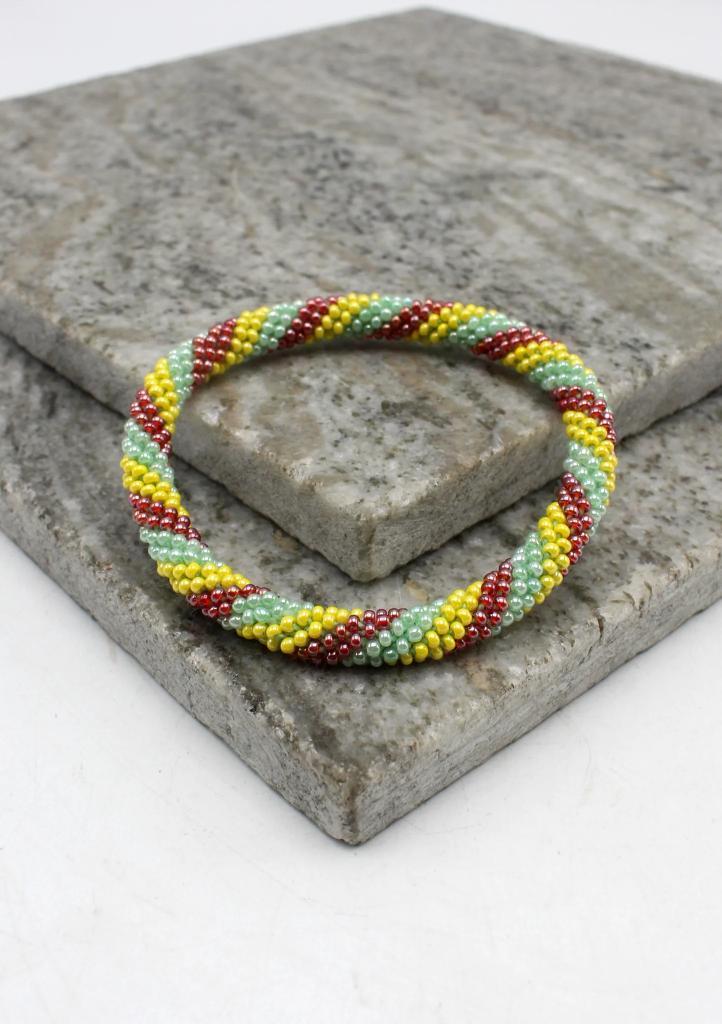 Glaskralen armband - mintgroen, geel en rood - RB225, Sieraden, Tassen en Uiterlijk, Armbanden, Nieuw, Overige materialen, Overige kleuren