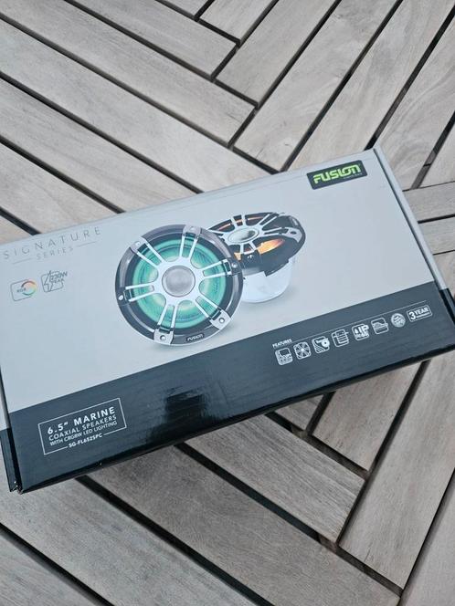 Fusion SG-FL652SPC 6.5'' SPEAKERS met led 230W, Watersport en Boten, Navigatiemiddelen en Scheepselektronica, Gebruikt, Radio