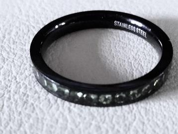 White AA1 Zirkon Melano ring - (maat 19 mm) beschikbaar voor biedingen