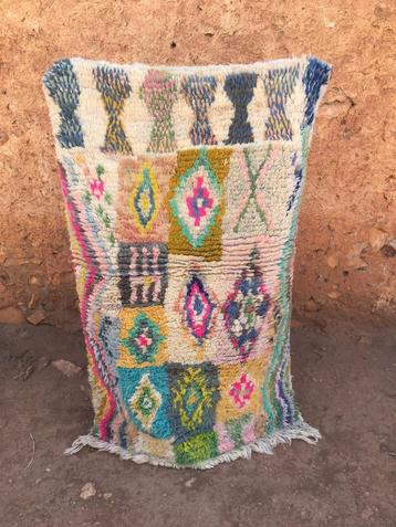 Boujaad Berbers tapijt  151 x 99 cm beschikbaar voor biedingen