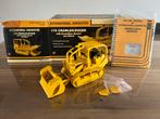 International 175 rupslader met lier First Gear 1/25, Ophalen of Verzenden, Zo goed als nieuw, Tractor of Landbouw