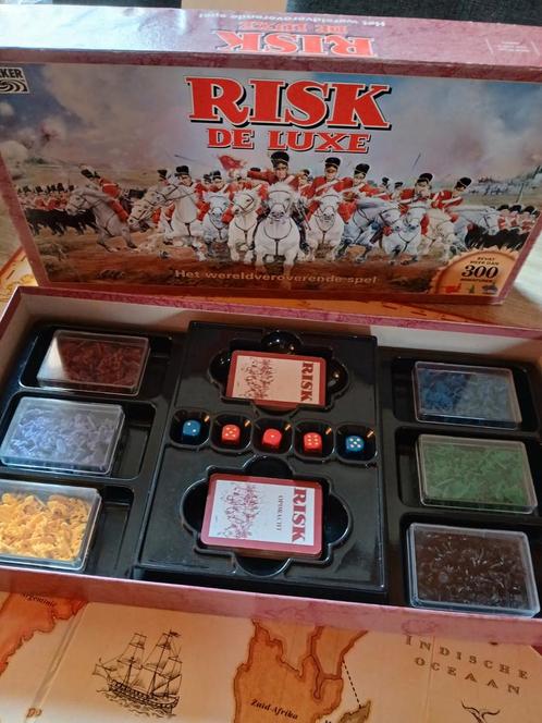 Risk De Luxe Bordspel - Klassieker!, Hobby en Vrije tijd, Gezelschapsspellen | Bordspellen, Gebruikt, Drie of vier spelers, Vijf spelers of meer