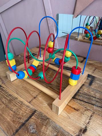 Houten Kralenbaan Baby Speelgoed beschikbaar voor biedingen