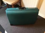 2 donkergroene kunststof Carlton koffers,weinig gebruikt, Ophalen, Zo goed als nieuw, Hard kunststof, Wieltjes