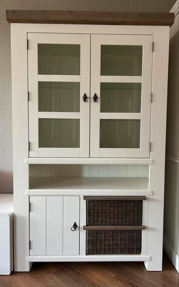 Buffetkast landelijk 45x119x200 beschikbaar voor biedingen