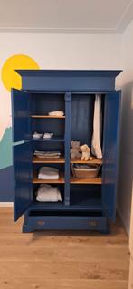 Unieke vintage houten kast: navy blauw, royaal opbergvak, Huis en Inrichting, Kasten | Kledingkasten, Ophalen of Verzenden, Gebruikt