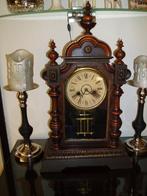 ZEER MOOIE ANTIEKE TAFEL KLOK MERK JUNGHANS, Antiek en Kunst, Antiek | Klokken, Ophalen