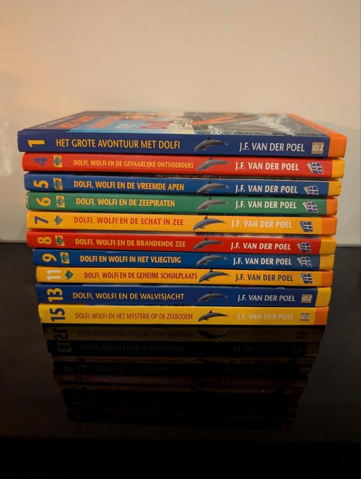 Dolfi, Wolfi serie. Nr.1,4,5,7,7,8,9,11,13,15, Boeken, Kinderboeken | Jeugd | 10 tot 12 jaar, Zo goed als nieuw, Ophalen of Verzenden