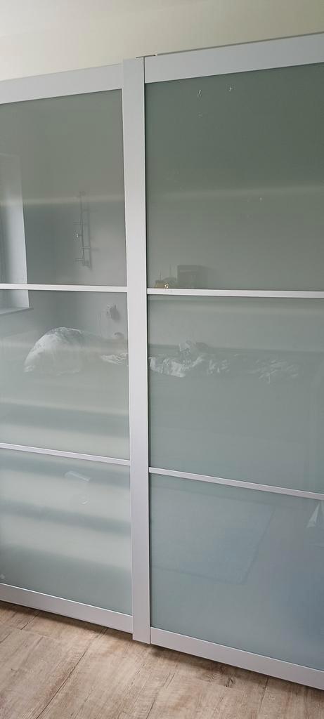 IKEA PAX kast met schuifdeuren – 200breed x 201hoog, Huis en Inrichting, Kasten | Kledingkasten, Gebruikt, 200 cm of meer, 200 cm of meer