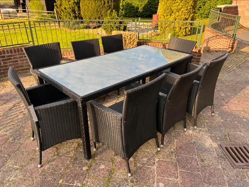 Zwarte tuintafel + 8 stoelen | ZGAN, Tuin en Terras, Tuinsets en Loungesets, Zo goed als nieuw, Eettafel, Ophalen
