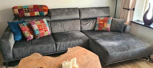 Velvet Umbrie (soort groen) hoekbank, met verstelbare, Huis en Inrichting, Banken | Complete zithoeken, Zo goed als nieuw, Overige materialen