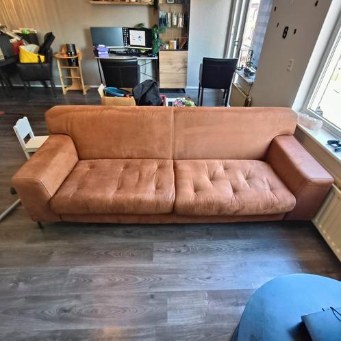 Cognac kleurige bank in goede staat, Huis en Inrichting, Banken | Complete zithoeken, Gebruikt, Ophalen
