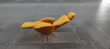 Dodo cassina fauteuil opnieuw bekleed  beschikbaar voor biedingen