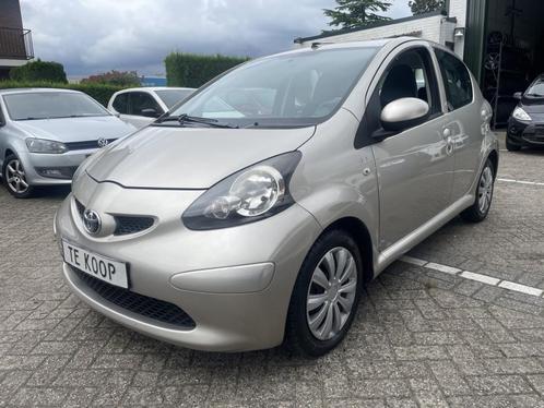 Toyota Aygo /Airco/Calvin Klein editie/, Auto's, Toyota, Bedrijf, Te koop, Aygo, ABS, Airbags, Airconditioning, Metallic lak, Radio