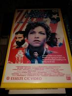 VHS ex-rental - A Show Of Force, Cd's en Dvd's, VHS | Film, Vanaf 16 jaar, Ophalen of Verzenden, Gebruikt, Horror