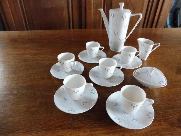 Hutschenreuther Espressoservies, Huis en Inrichting, Keuken | Servies, Zo goed als nieuw, Kop(pen) en/of Schotel(s), Overige stijlen