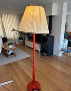 Vintage vloerlamp retro oranje Swirl krul en grote plooi kap, Huis en Inrichting, Lampen | Vloerlampen, Ophalen, Gebruikt, 150 tot 200 cm