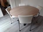 Ronde eiken eettafel met metalen spinvoet, 140 cm, Huis en Inrichting, Ophalen, Rond, Zo goed als nieuw, Vijf personen of meer