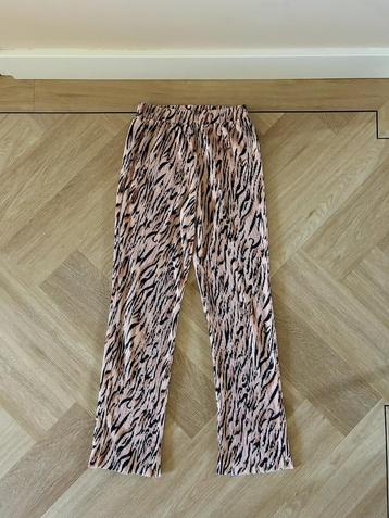 Z.g.a.n. Plisse broek van Guts & Gusto met tijgerprint, mt S beschikbaar voor biedingen