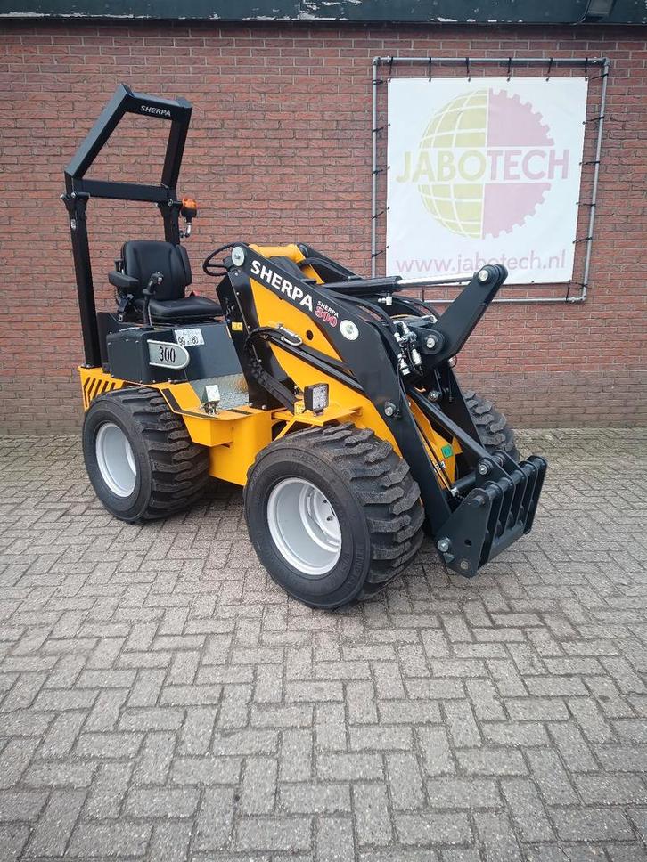 Sherpa 300 met Giant aankoppelbord, Zakelijke goederen, Machines en Bouw | Kranen en Graafmachines, Wiellader of Shovel, Ophalen of Verzenden