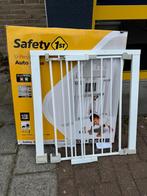Safety 1st Traphekje – Auto Close (Verstelbare breedte)Safet, Kinderen en Baby's, Traphekjes, Ophalen, Zo goed als nieuw, Klemhekje