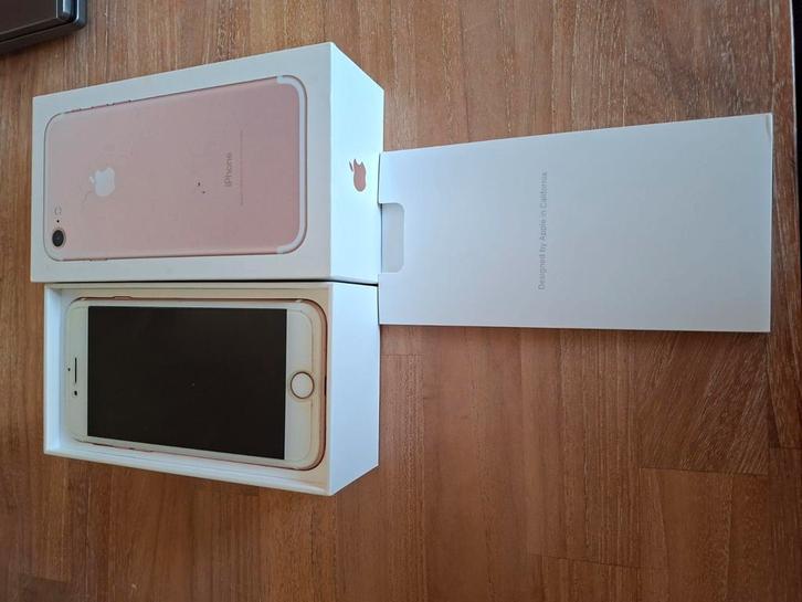 Apple iPhone 7 met box en boekjes er zit geen oplader bij, Telecommunicatie, Mobiele telefoons | Apple iPhone, Gebruikt, 32 GB
