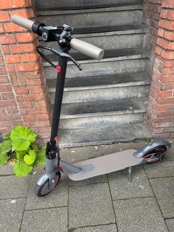 NIEUWE E-Step / Elektrische Step 250W €190 beschikbaar voor biedingen