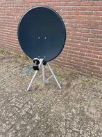 Satelliet schotel compleet met onderstel en finder, Audio, Tv en Foto, Schotelantennes, (Schotel)antenne, Ophalen of Verzenden
