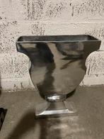 Zeer mooi vaas / pot aluminium, Huis en Inrichting, Woonaccessoires | Vazen, Overige materialen, Overige kleuren, Ophalen of Verzenden