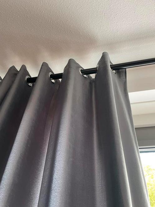 Grijze Velvet Gordijnen, Huis en Inrichting, Stoffering | Gordijnen en Lamellen, Zo goed als nieuw, 200 cm of meer, 200 cm of meer