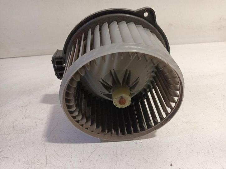 Kachel ventilator motor Daihatsu Sirion, Auto-onderdelen, Airco en Verwarming, Daihatsu, Gebruikt, Herkomst onderdeel bekend, 12 maanden garantie
