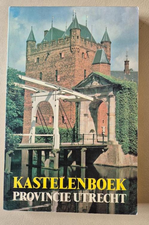kastelenboek Utrecht, Boeken, Geschiedenis | Stad en Regio, Zo goed als nieuw, 20e eeuw of later, Verzenden