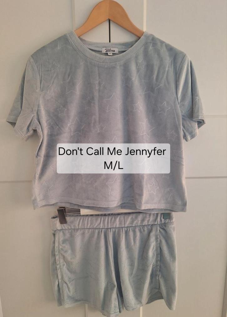 Don’t Call Me Jennyfer lichtblauw pyjama / huispak set M/L, Kleding | Dames, Pyjama's, Zo goed als nieuw, Maat 38/40 (M), Ophalen of Verzenden
