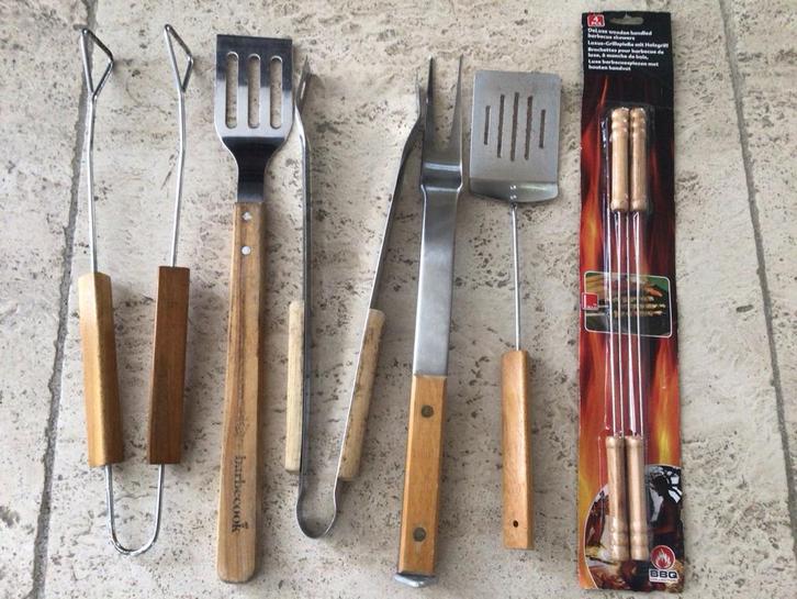 Barbecue Gereedschap Set, Tuin en Terras, Barbecue-accessoires, Zo goed als nieuw, Ophalen of Verzenden
