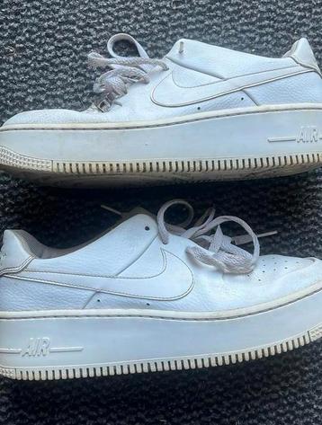 Nike Air Force 1 maat 42 wit beschikbaar voor biedingen
