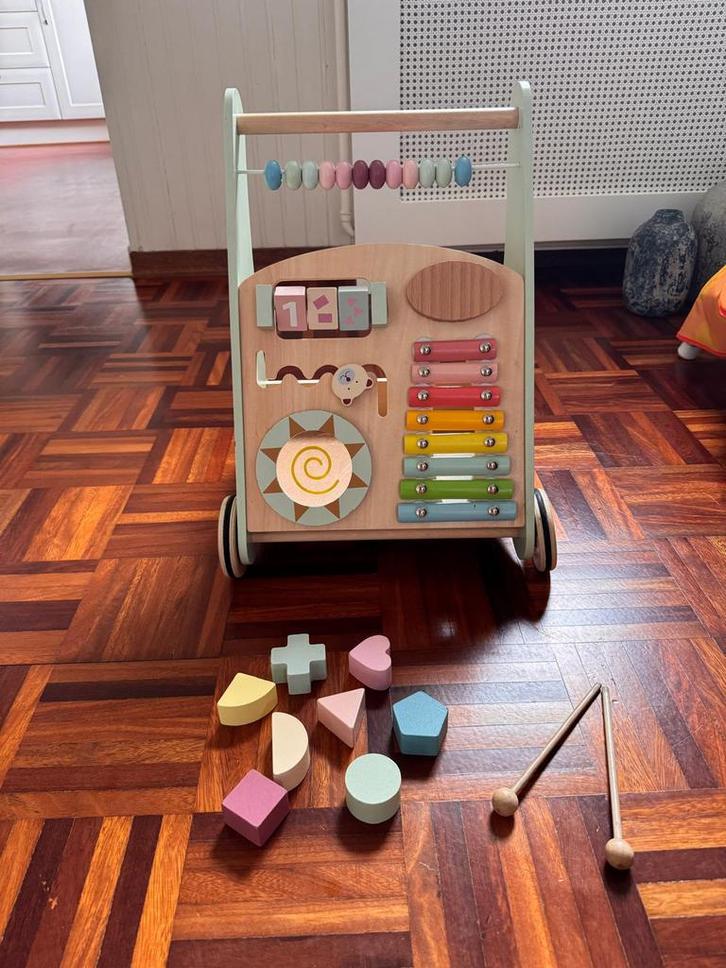 Loopwagen loopkar van hout met blokken, Kinderen en Baby's, Speelgoed | Houten speelgoed, Zo goed als nieuw, Duw- of Trekspeelgoed