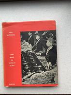 Land waar de gamelan klinkt -  Hein Buitenweg, Boeken, Ophalen of Verzenden, 20e eeuw of later, Zo goed als nieuw
