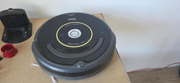 Irobot Roomba 650, Witgoed en Apparatuur, Stofzuigers, Gebruikt, Robotstofzuiger, Minder dan 1200 watt, Reservoir, Ophalen