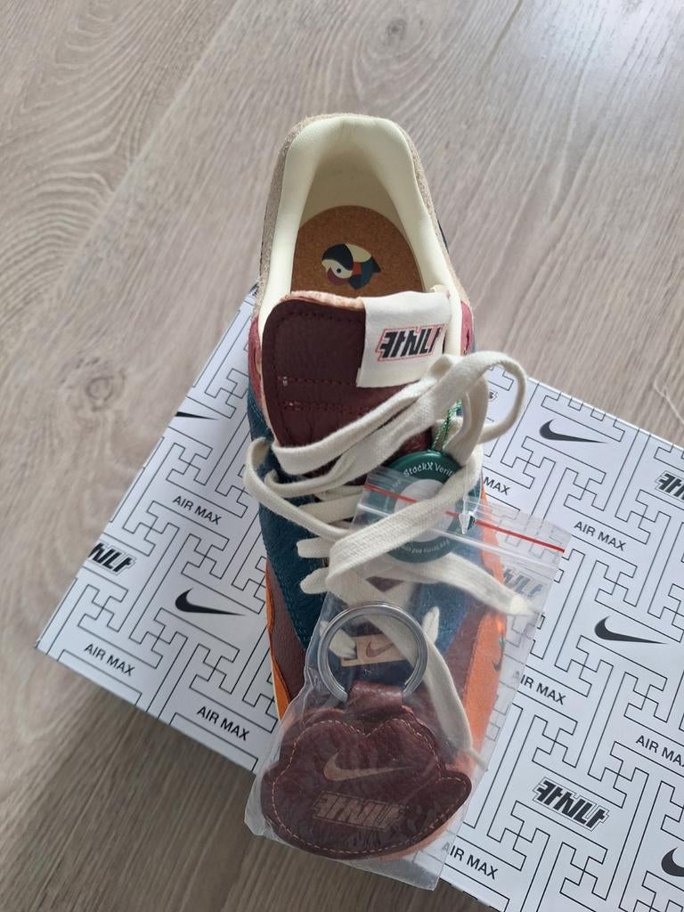 Te koop; nwe Air Max 1 Kasina Won-Ang Orange. Maat 43, Kleding | Heren, Schoenen, Ophalen of Verzenden, Nieuw, Overige kleuren