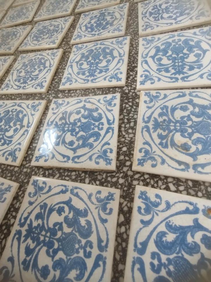 Antieke Mettlach Tegels - Blauw/Wit, Antiek en Kunst, Antiek | Wandborden en Tegels, Ophalen of Verzenden