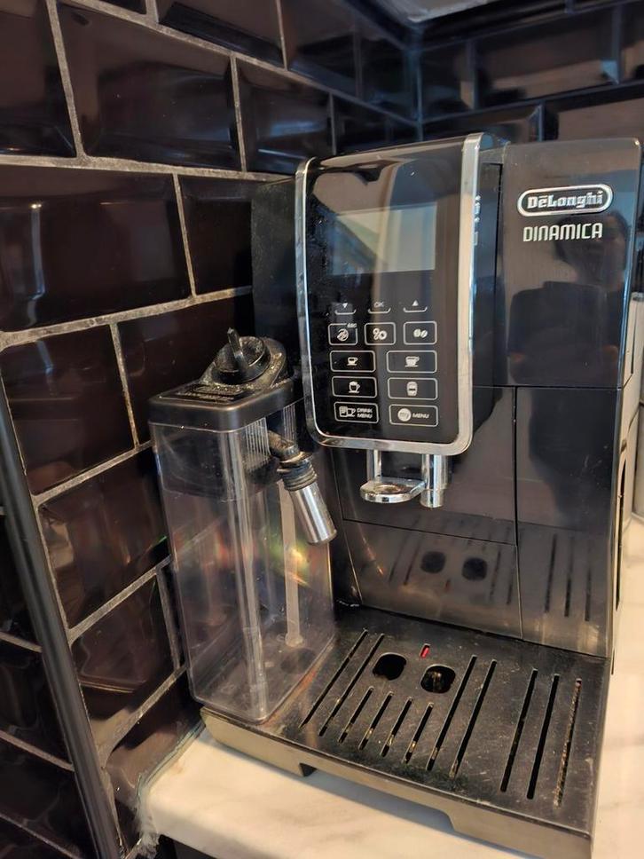 Koffiemachine Delonghi Dinamica, Witgoed en Apparatuur, Koffiezetapparaten, Gebruikt, Koffiemachine, Ophalen