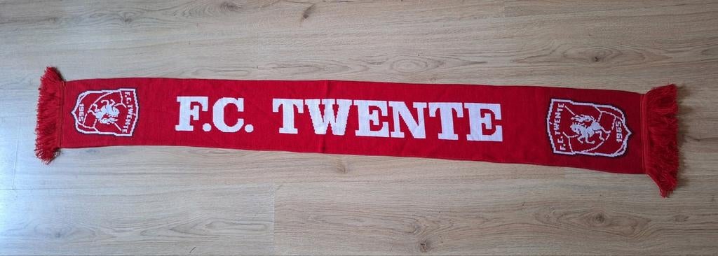 F.C. Twente sjaal, Verzamelen, Sportartikelen en Voetbal, Zo goed als nieuw, Vaantje of Sjaal, F.C. Twente, Ophalen of Verzenden