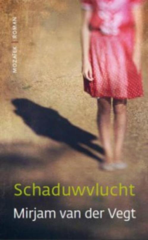 Mirjam van der Vegt Schaduwvlucht. (a), Boeken, Romans, Gelezen, Nederland, Ophalen of Verzenden