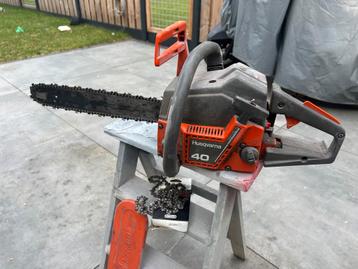 Husqvarna 40 Kettingzaag Benzine beschikbaar voor biedingen