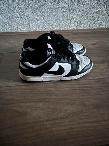 Nike Panda Dunks Low - Maat 38 beschikbaar voor biedingen