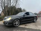 Mercedes-Benz E-klasse AMG 63 wald black bison, Auto's, Mercedes-Benz, Automaat, Stoelverwarming, Achterwielaandrijving, Gebruikt