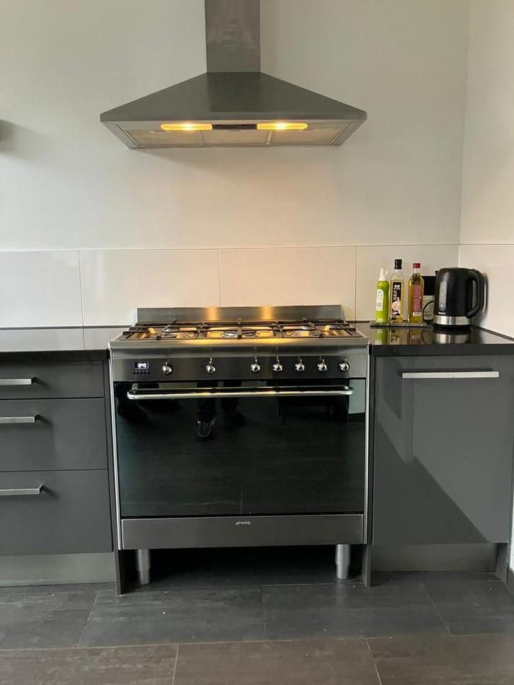 SMEG gasfornuis | 90 cm | 5-pit | SNLK90MFX9, Huis en Inrichting, Keuken | Complete keukens, Gebruikt, Grijs, Staal of Rvs, Ophalen