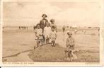 Zandvoort  Spel der kleinen op het strand, Ophalen of Verzenden, 1920 tot 1940, Gelopen, Noord-Holland
