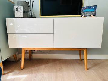 Zuiver High On Wood dressoir beschikbaar voor biedingen