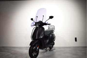 Vespa Sprint Black edition | matt zwart | full option beschikbaar voor biedingen